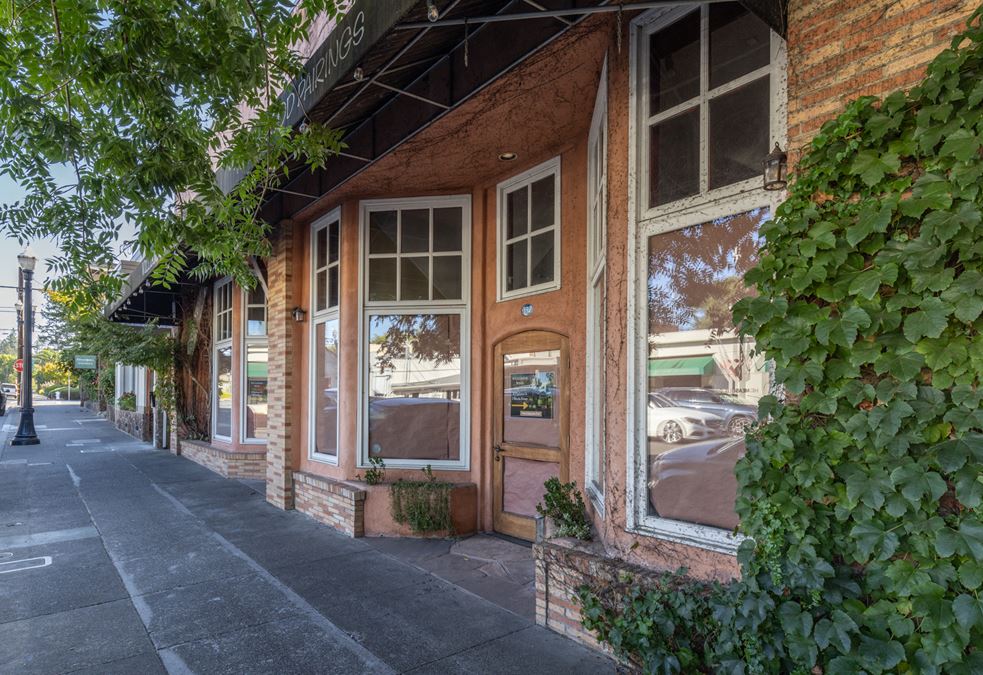 Downtown Healdsburg Tasting Room