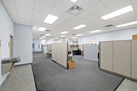 7100 Edgewater Dr