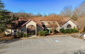 Well-Maintained Office Building in St. Charles Business Corridor