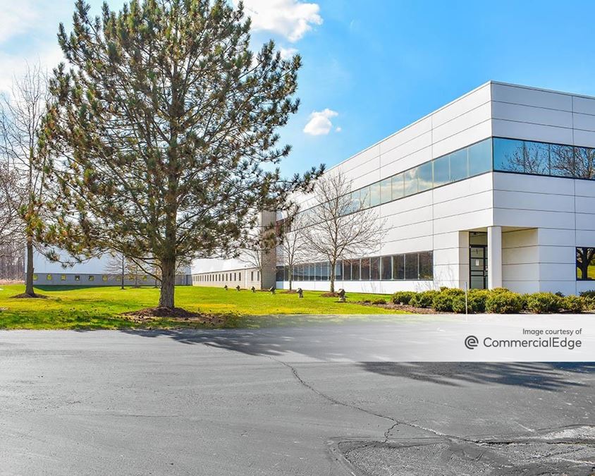 28625 Fountain Pkwy, Solon, OH 44139