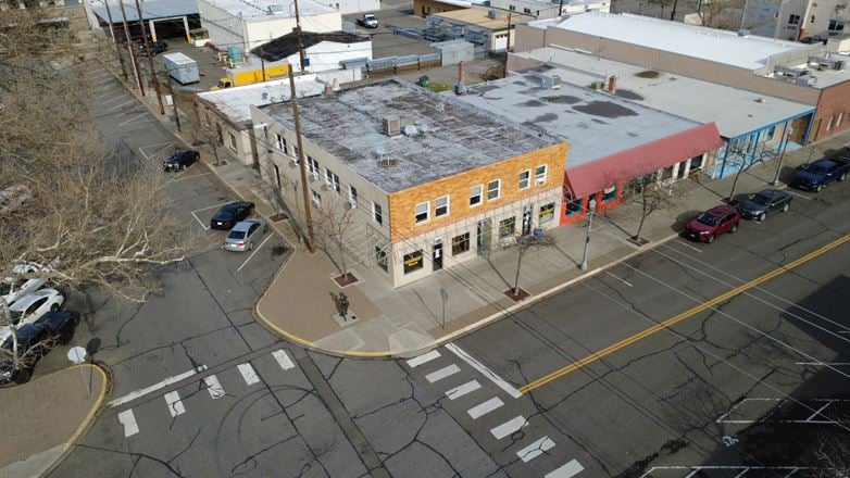 322 W Kennewick Ave