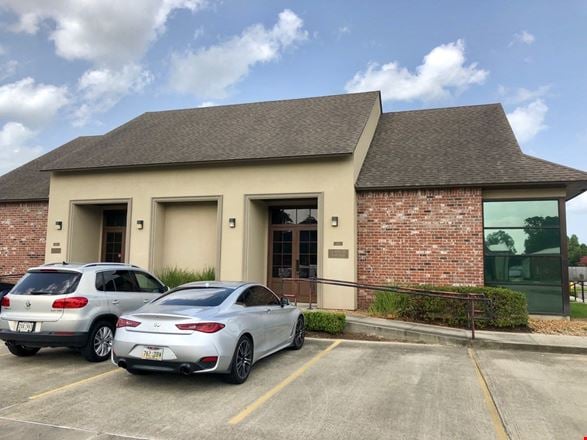Bldg J: Garden Style Office For Lease