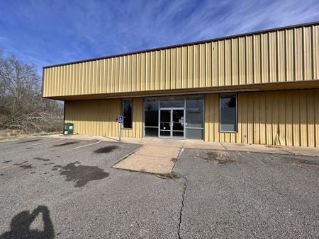 Retail space for Sale at 204 South 6th Street in Gurdon