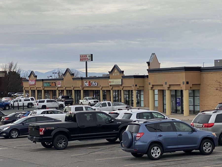Prime Inline Retail Space in Layton