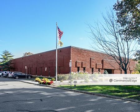 Industrial space for Rent at 1 Wood Hollow Road in Parsippany