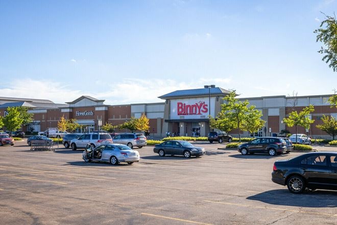Shoppes at Geneva Commons