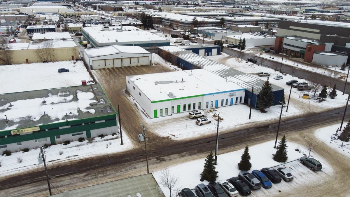 11320 153 Street Industrial Bays