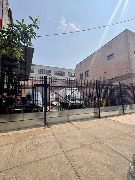 Industrial space for Rent at 48 Grattan St in Brooklyn