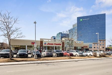 Retail space for Rent at 50 Boulevard Crémazie Ouest in Montréal