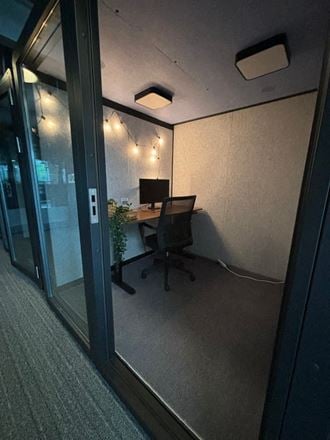 LionShare Cowork - Harbour Village