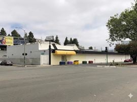 556 W Grand Avenue