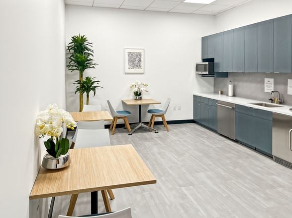 Regus - Irvine - Main St
