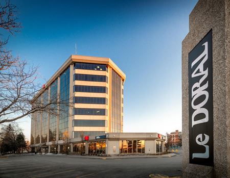Office space for Rent at 8000 Boulevard Langelier in Montréal