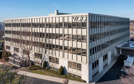 Office space for Rent at 900 Merchants Concourse in Westbury