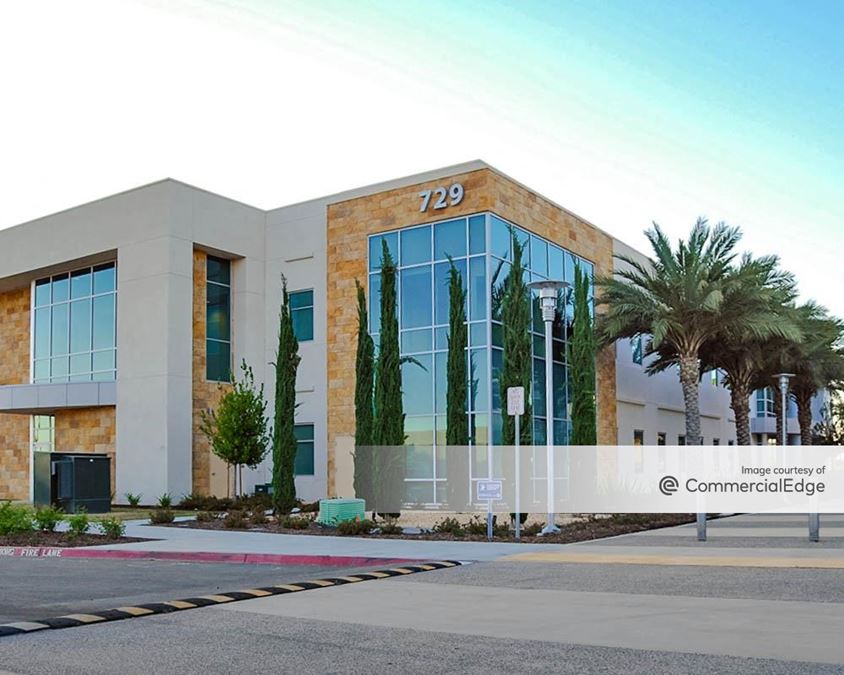 Clovis Community Medical Center 726 & 729 Medical Center Drive West