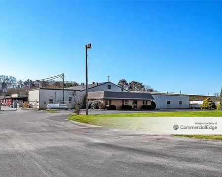 Photo of commercial space at 5002 US Highway 411 South in Maryville