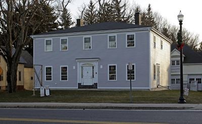 1161 Main St