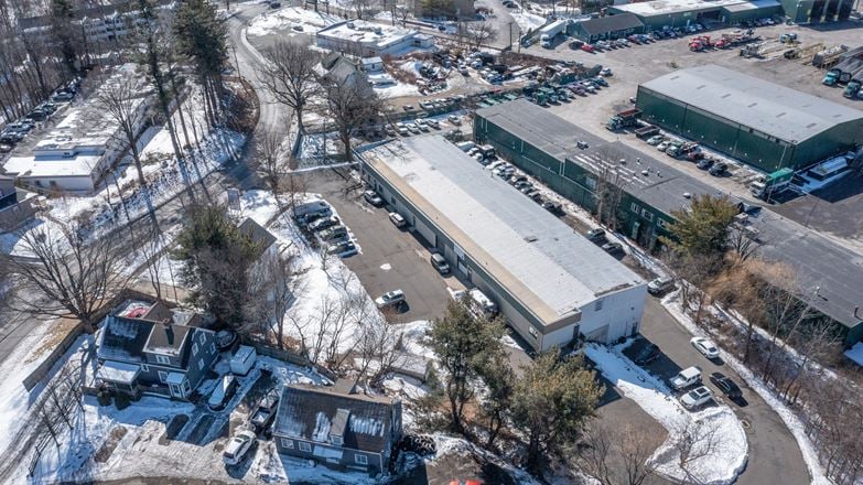 16 Beaver Brook Rd