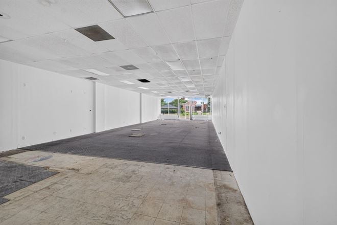 Loughborough Plaza Shopping Center