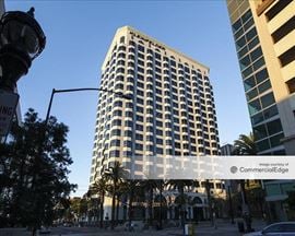 550 Corporate Center