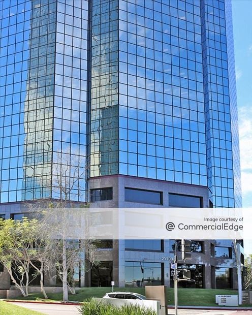 Warner Center Tower 6