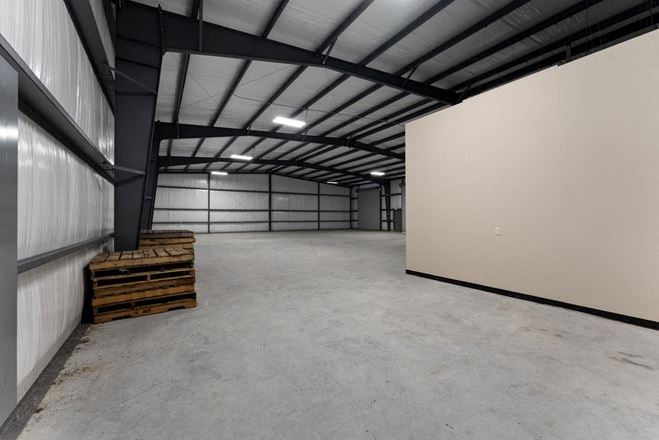 Building 7 - 25533 Richards Rd - Sublease