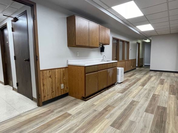 5113 N Executive Dr Suit 105 Microsuites
