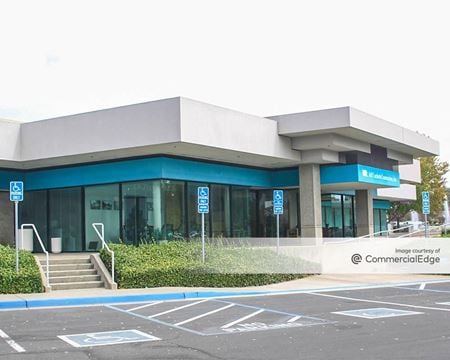 Photo of commercial space at 100 Stony Point Road in Santa Rosa