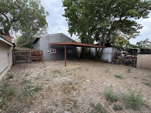 Rare Free Standing Bldg with Fenced Yard