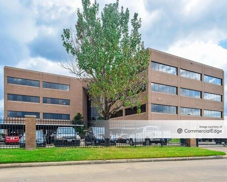 Office space for Rent at 9724 Beechnut St in Houston