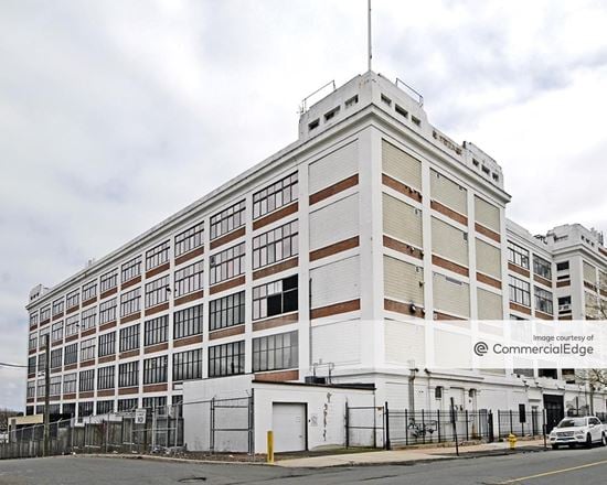 One Long Wharf Business Center