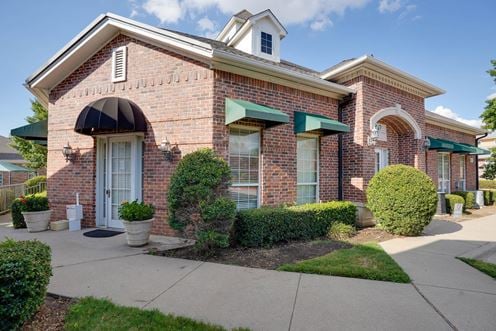 Colleyville Square Business Park