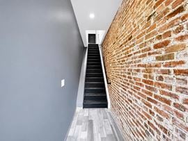 85 Rockaway Ave