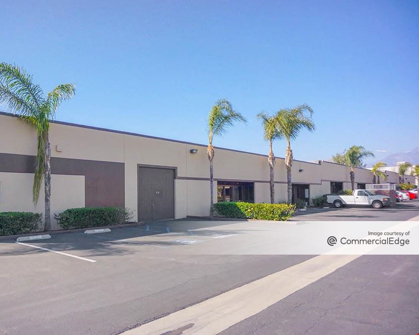 East Francis Business Park - 1616 East Francis Street