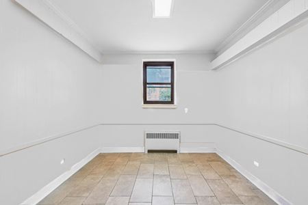 R50-0AA  Space Photo Gallery 2