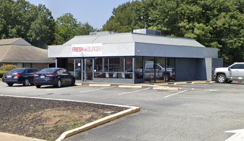 Fast Service Restaurant with Drive Thru