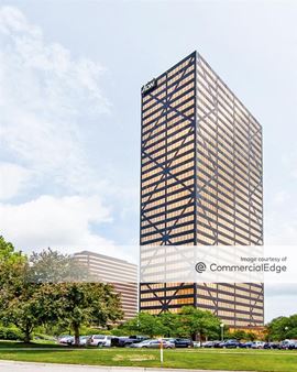 3000 Town Center