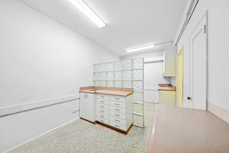 R50-0AA  Space Photo Gallery 3