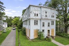 93 Walnut St