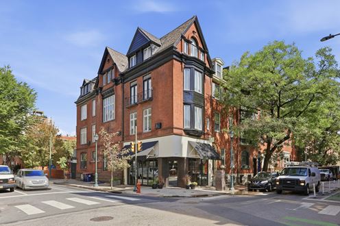 1137 Spruce Street