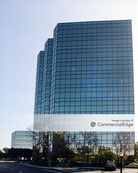 5000 Birch - West Tower