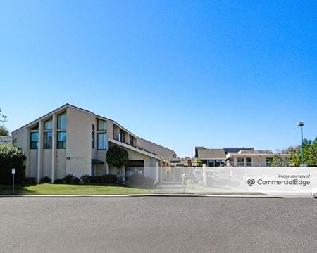 Office space for Rent at 731 South Highway 101 in Solana