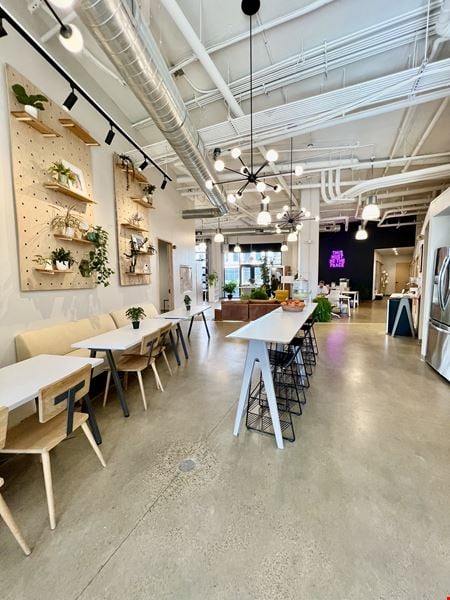 Photo of commercial space at 470 West Broad Street in Columbus