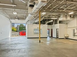 2847 SF Small-Bay Industrial | Drive-In Door | Beverly, MA