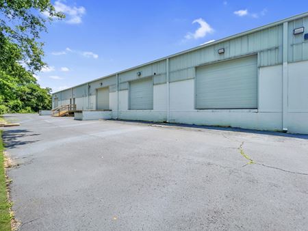 Retail space for Rent at 4658 Airport Blvd in Mobile
