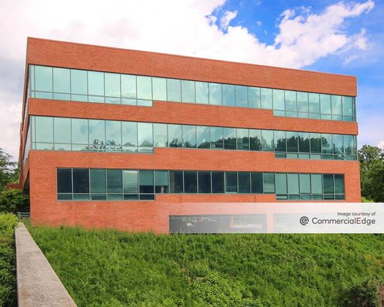 Dolfield Office Park - 400 Redland Court