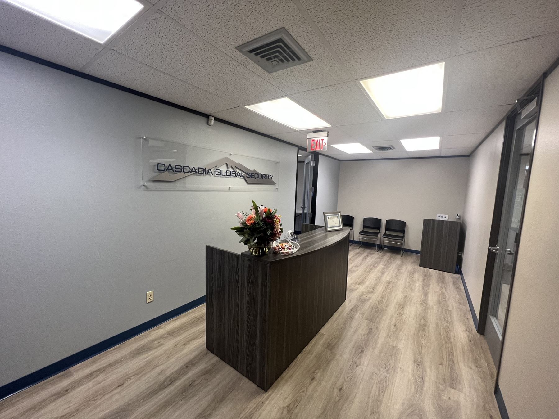 3301 Northland Dr. Suite 405