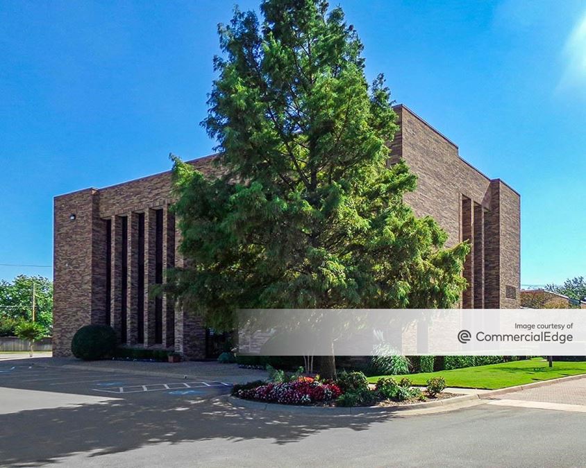 Kirkpatrick Bank Building 15 East 15th Street, Edmond, OK