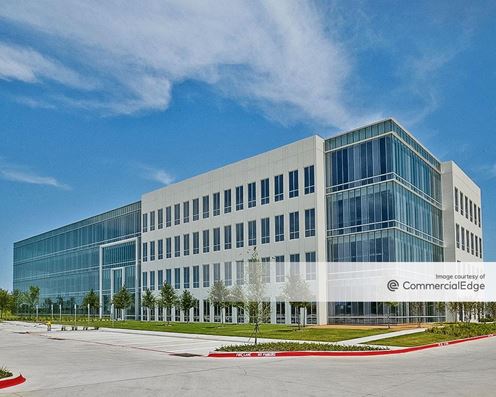 The Landing - 6201 West Plano Pkwy