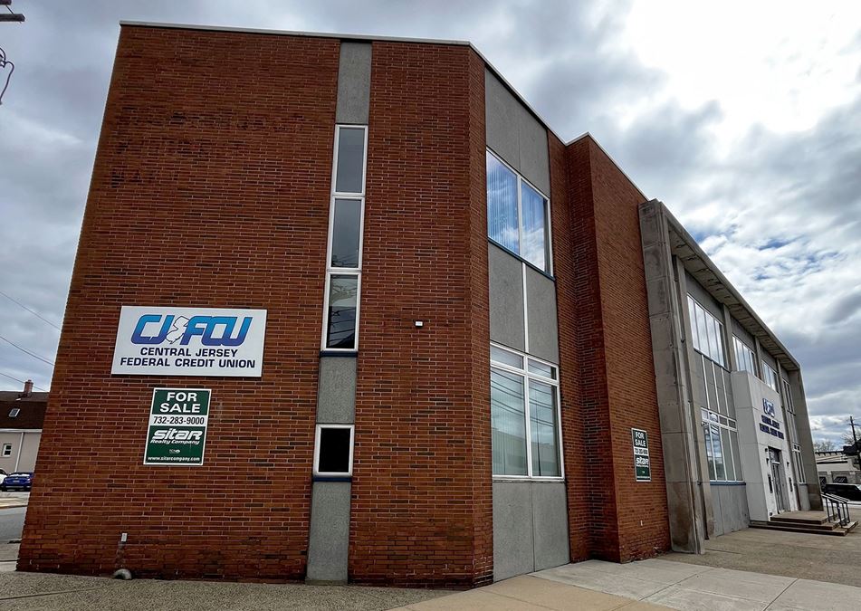 Downtown Office Building & Parking Lot For Sale